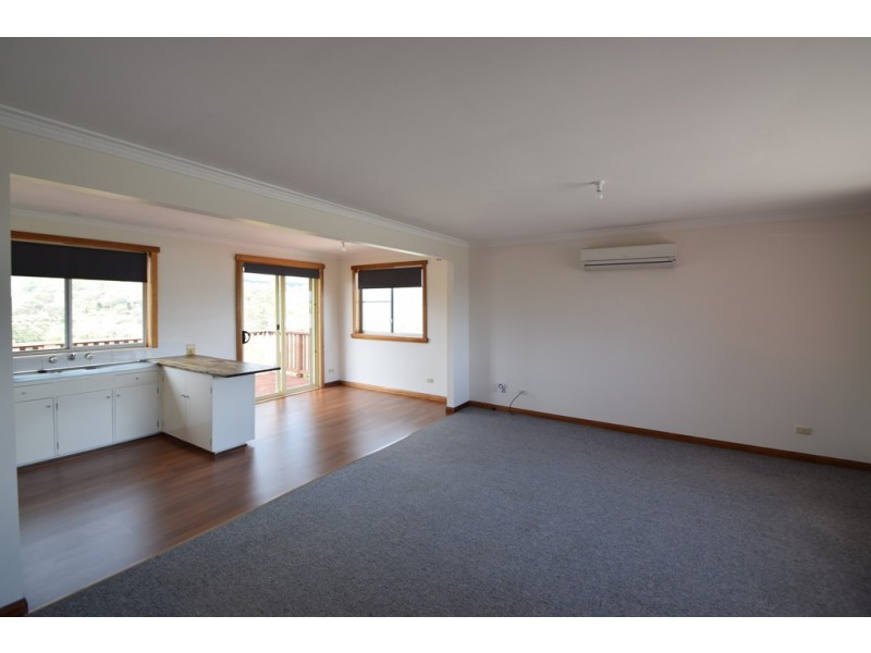 58 Crandon Crescent, Newnham TAS 7248