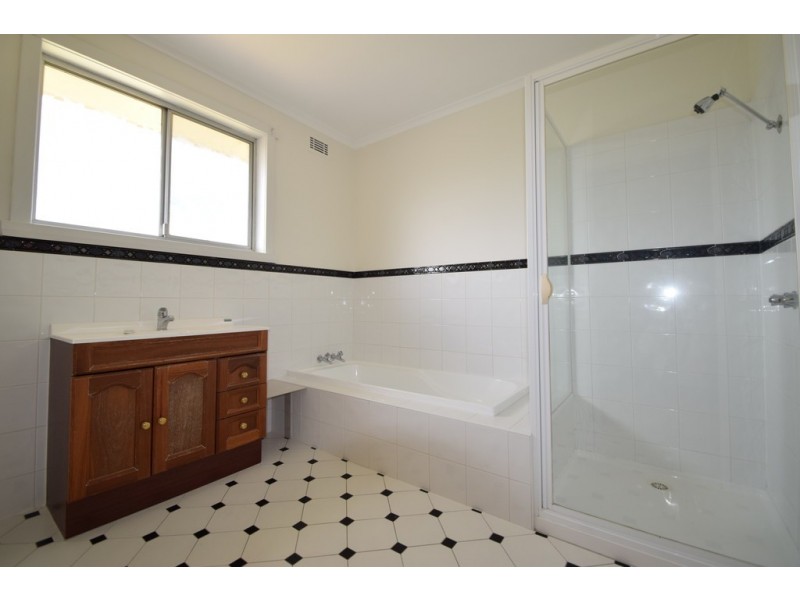 58 Crandon Crescent, Newnham TAS 7248