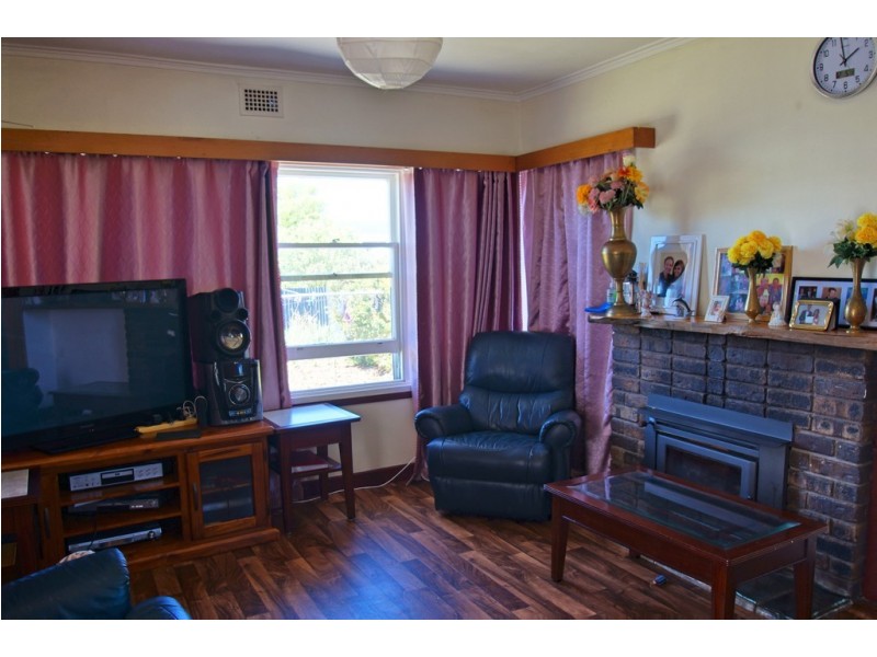 30 Jellico Street, Mowbray TAS 7248