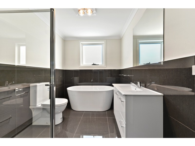 2/108 Alanvale Road, Newnham TAS 7248