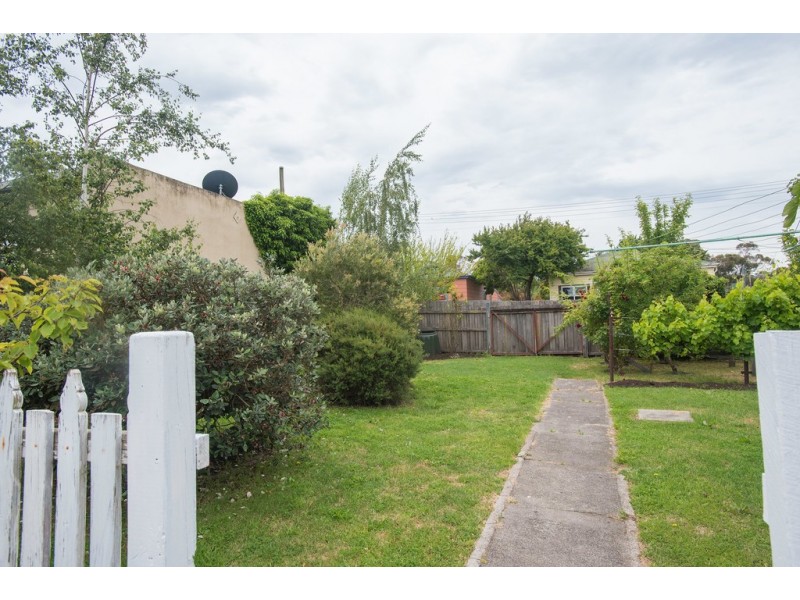 16 Oswald Street, Invermay TAS 7248