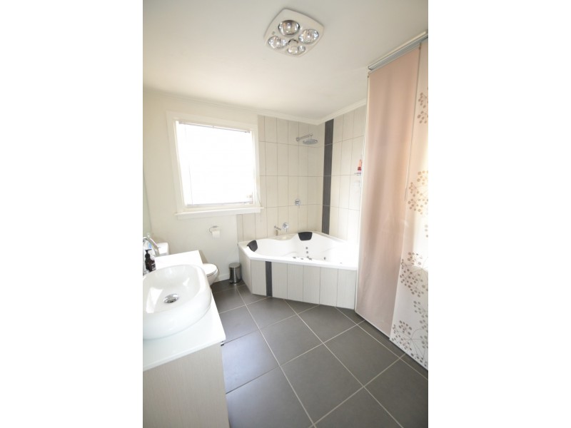 63 West Tamar Highway, Trevallyn TAS 7250