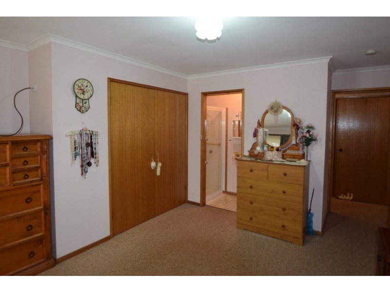 1/12 Drysdale Court, Newnham TAS 7248