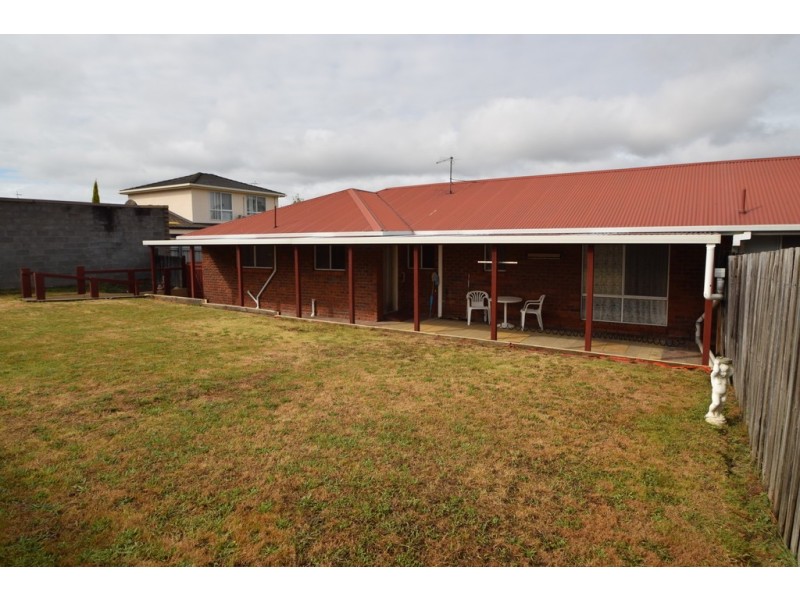 1/12 Drysdale Court, Newnham TAS 7248