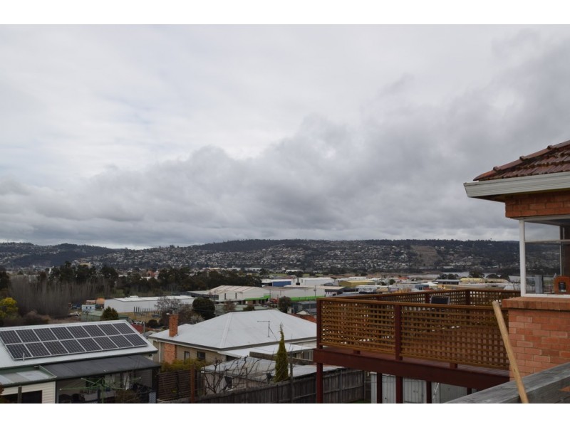 10 Clark Street, Mowbray TAS 7248
