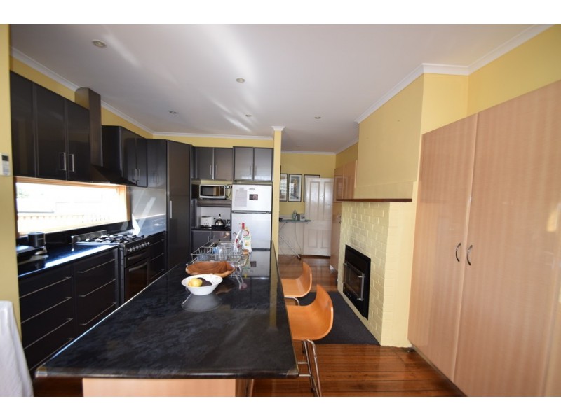 5 Button Street, Mowbray TAS 7248