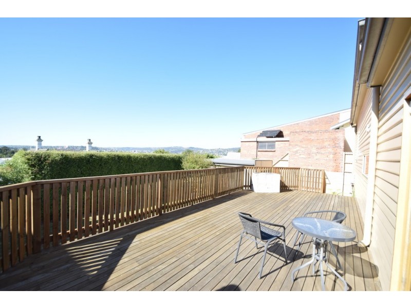5 Button Street, Mowbray TAS 7248