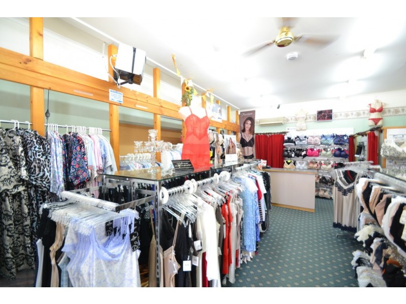 Shop 10 Yorktown Square, Launceston TAS 7250