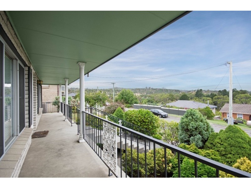 23 Crandon Crescent, Newnham TAS 7248
