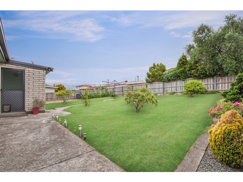 23 Crandon Crescent, Newnham TAS 7248