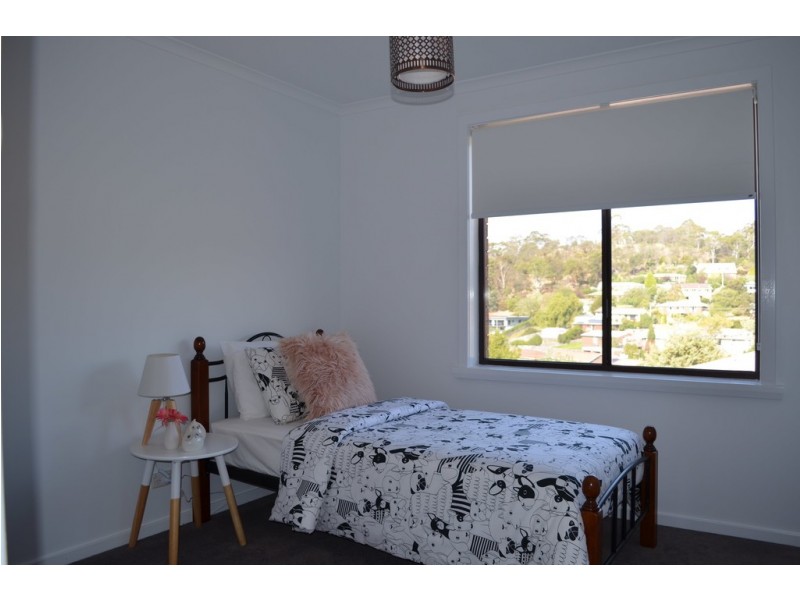 8 Glencoe Avenue, Trevallyn TAS 7250