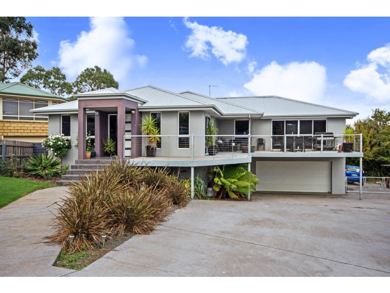 5 Campbell Smith Court, Newnham TAS 7248