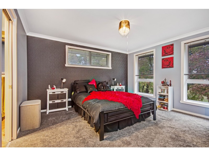5 Campbell Smith Court, Newnham TAS 7248