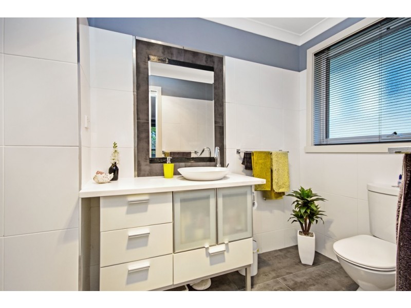 5 Campbell Smith Court, Newnham TAS 7248