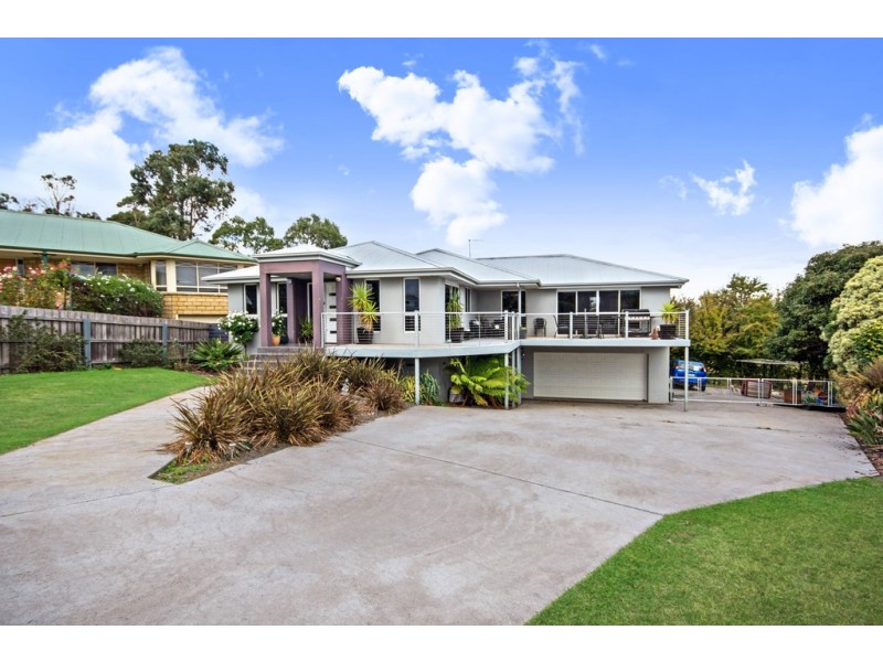 5 Campbell Smith Court, Newnham TAS 7248