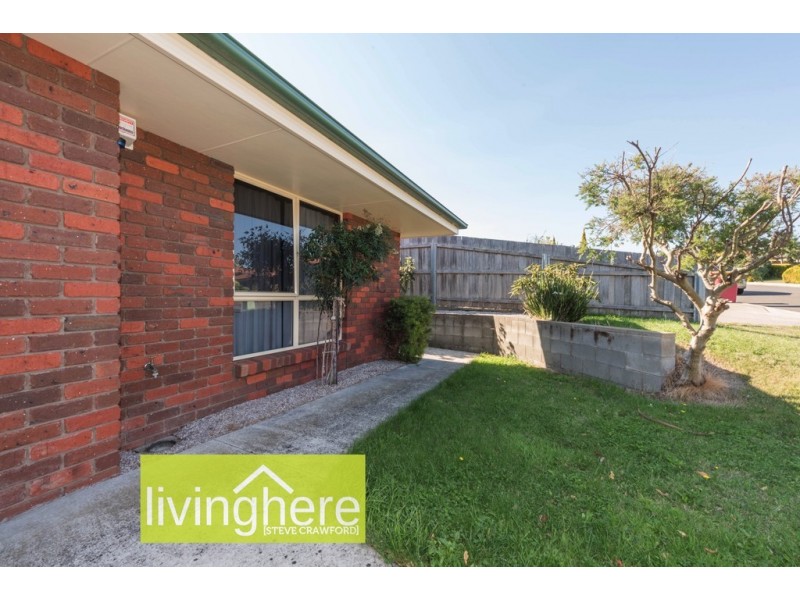 6 Dafnis Drive, Newnham TAS 7248