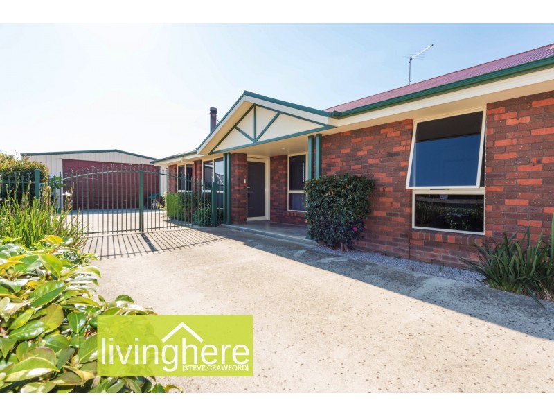 6 Dafnis Drive, Newnham TAS 7248