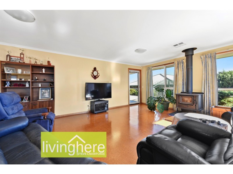 6 Dafnis Drive, Newnham TAS 7248