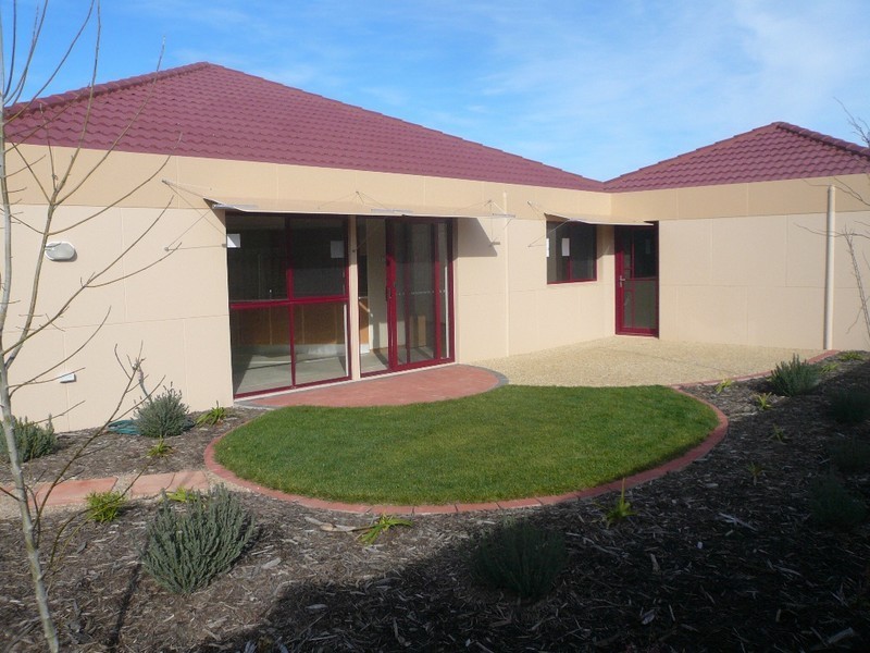 9 Pocket Place, Newnham TAS 7248