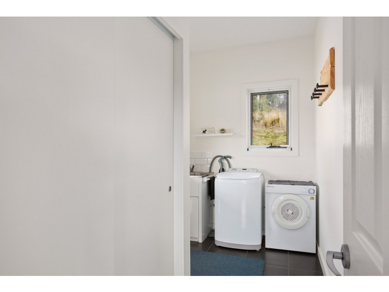 100 Browns Road, Lilydale TAS 7268
