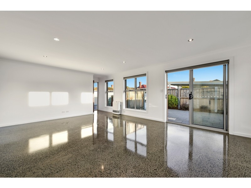 2/7 Henty Street, Invermay TAS 7248
