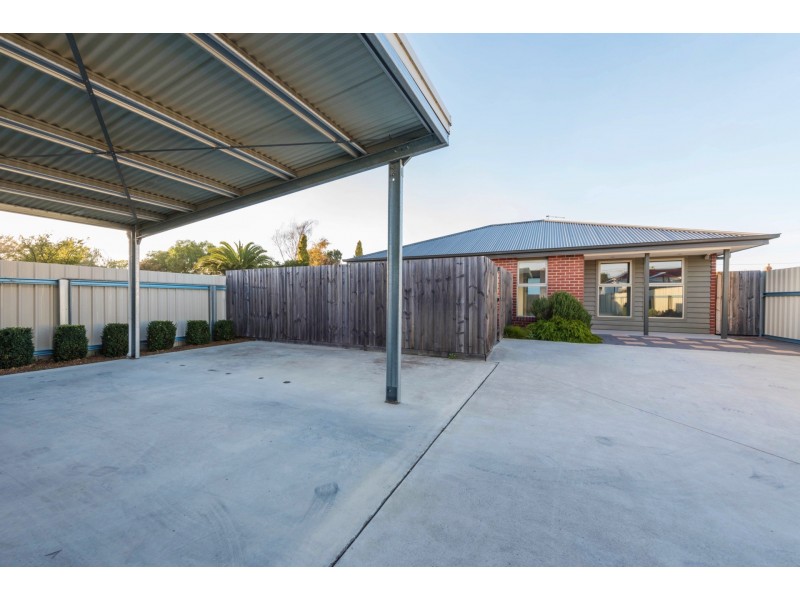 2/7 Henty Street, Invermay TAS 7248