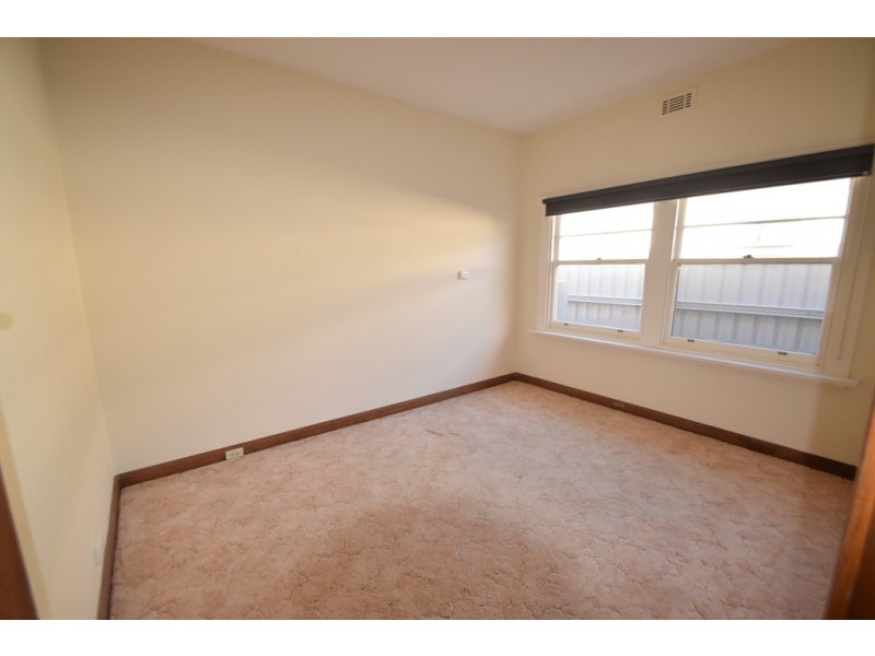 8 Birdwood Street, Mowbray TAS 7248