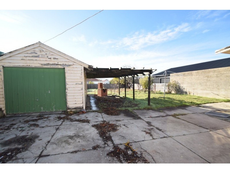 8 Birdwood Street, Mowbray TAS 7248