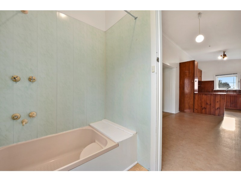 12 Collins Street, South Launceston TAS 7249