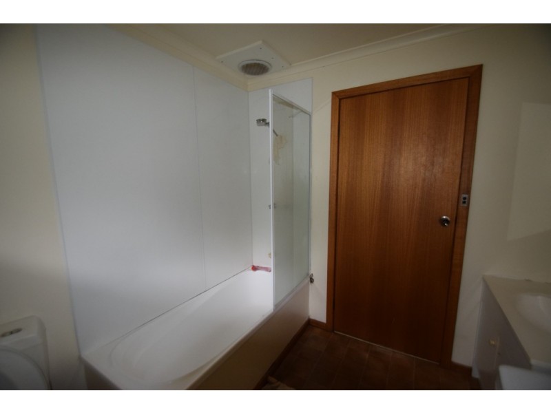 3/1-3 Newnham Close, Newnham TAS 7248