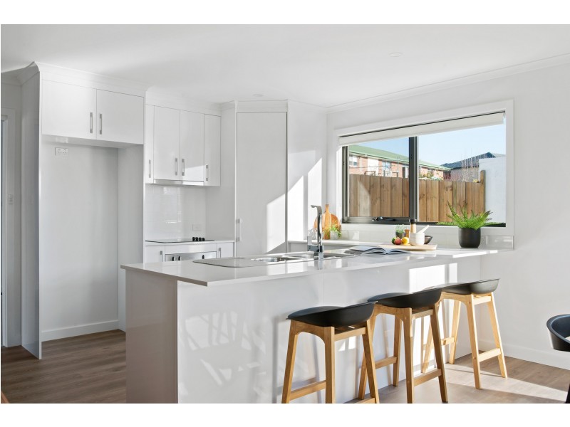 2/313 West Tamar Road, Riverside TAS 7250