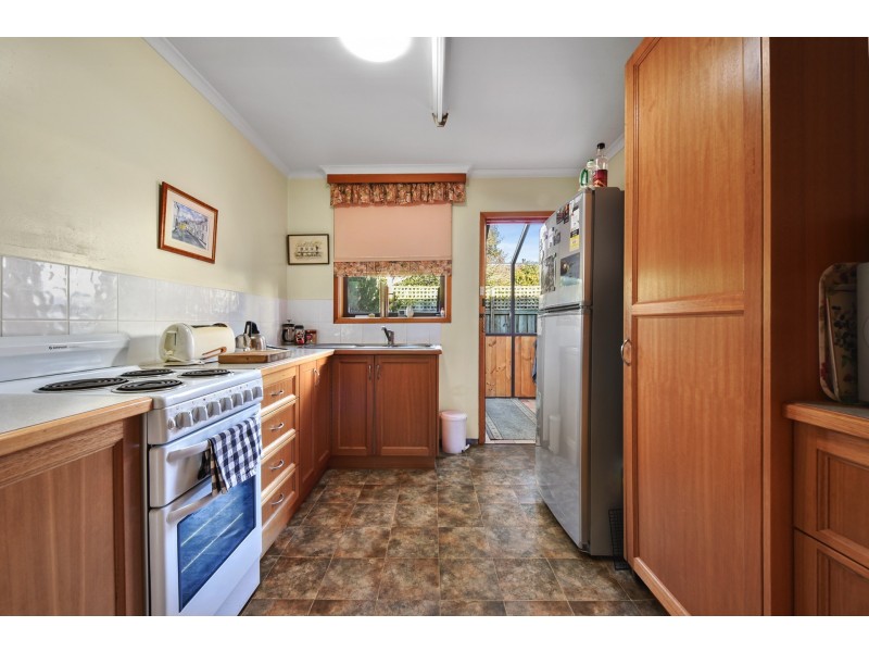 2/6 Kensington Gardens, Norwood TAS 7250