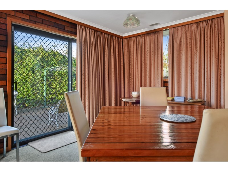 2/6 Kensington Gardens, Norwood TAS 7250