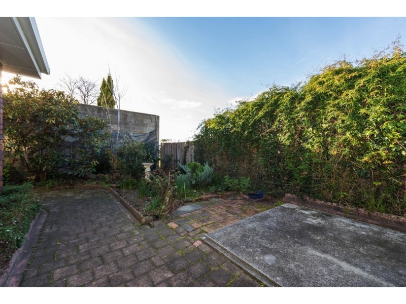 2/6 Kensington Gardens, Norwood TAS 7250