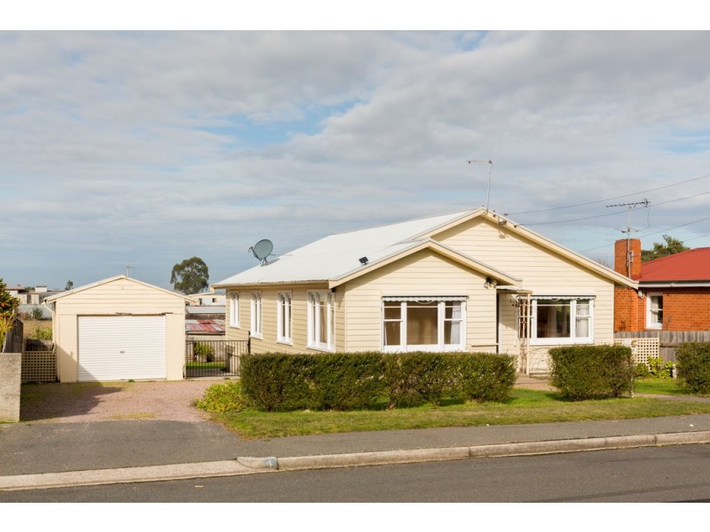 4 Hardinge Avenue, Newnham TAS 7248