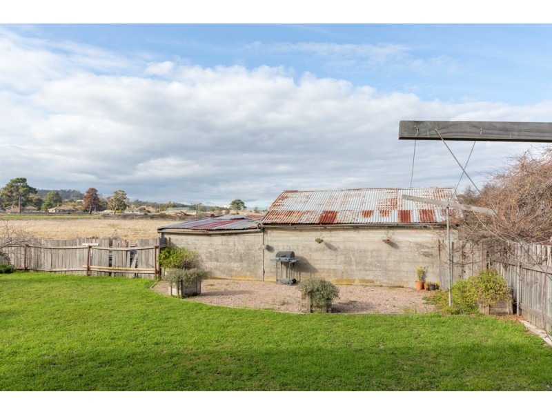 4 Hardinge Avenue, Newnham TAS 7248