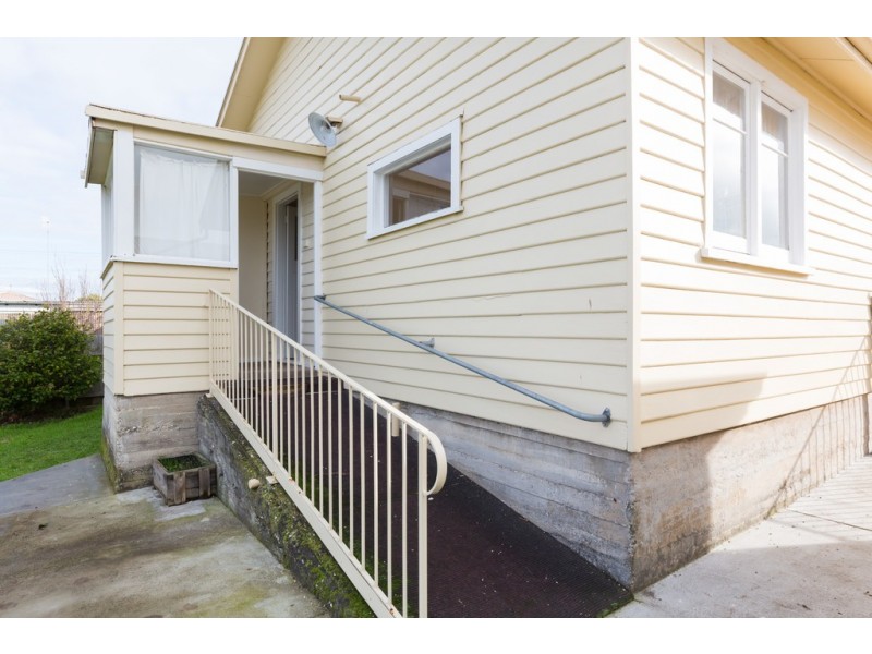 4 Hardinge Avenue, Newnham TAS 7248