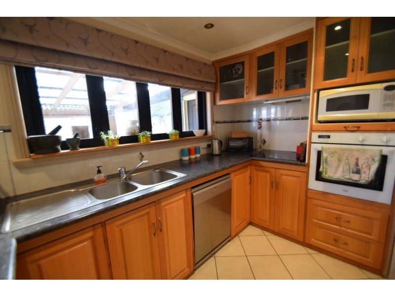 2 Wintercole Court, Newnham TAS 7248