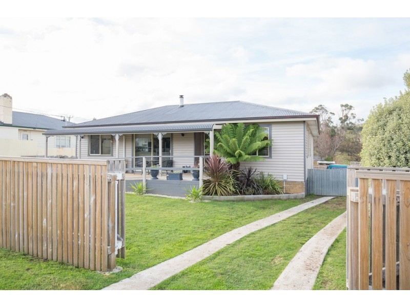 4 Treherne Street, Mayfield TAS 7248