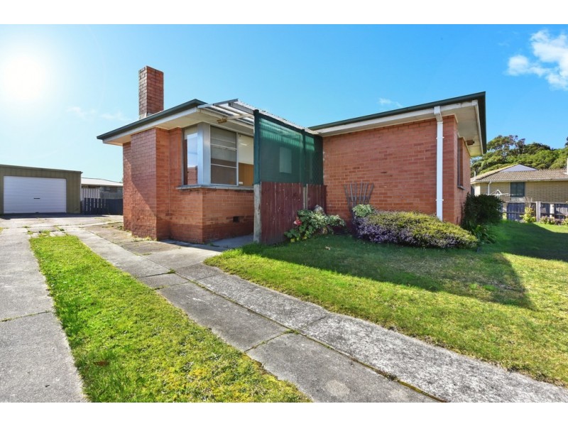 2 Brown Avenue, George Town TAS 7253