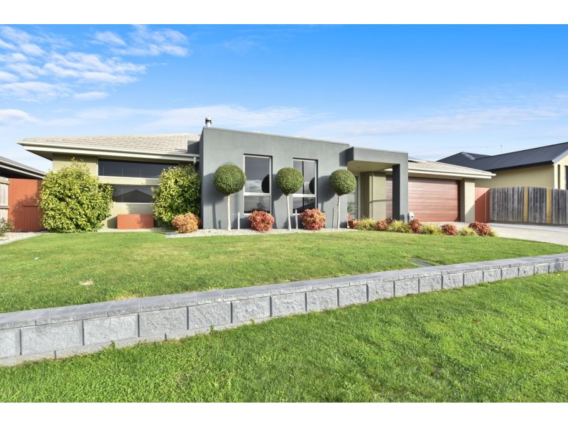 27 Comice Place, Newnham TAS 7248