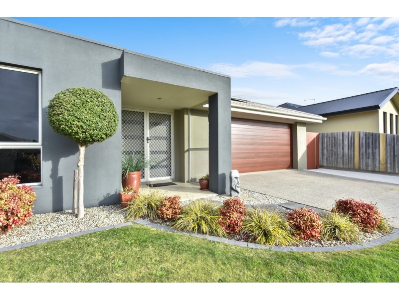 27 Comice Place, Newnham TAS 7248