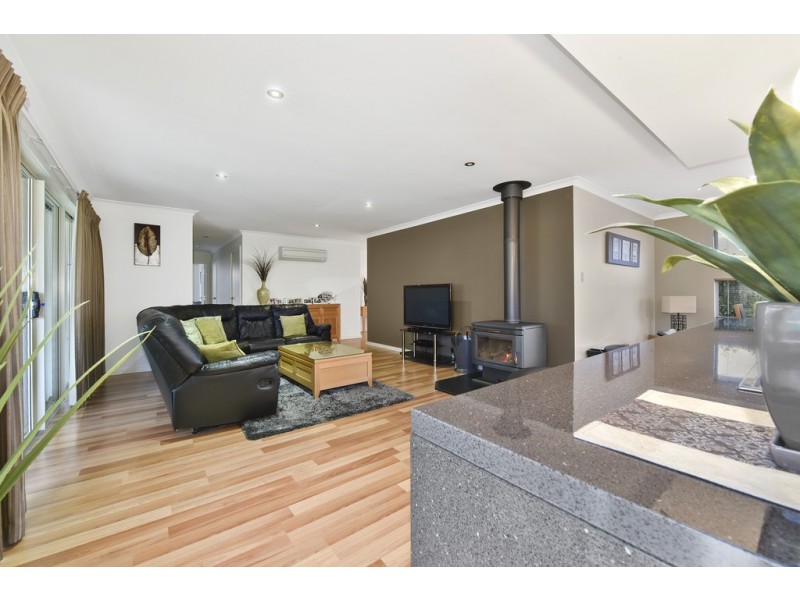 27 Comice Place, Newnham TAS 7248