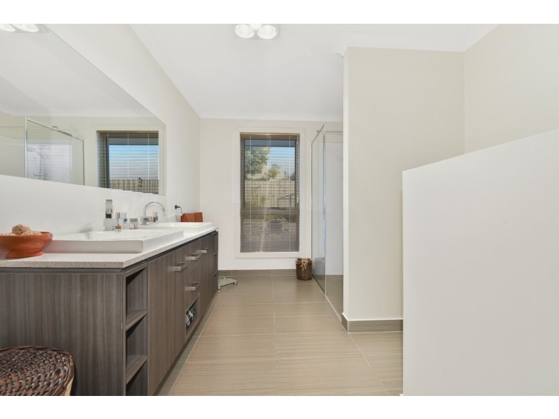 27 Comice Place, Newnham TAS 7248