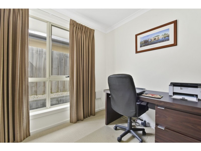 27 Comice Place, Newnham TAS 7248