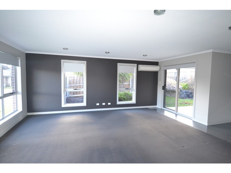 2/118A Freshwater Point Road, Legana TAS 7277