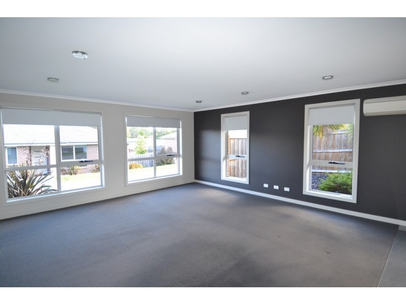 2/118A Freshwater Point Road, Legana TAS 7277
