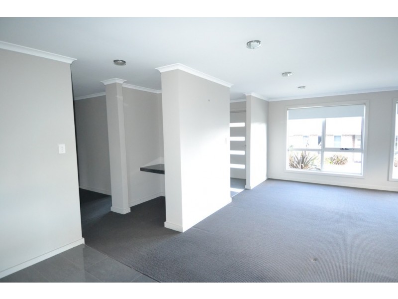 2/118A Freshwater Point Road, Legana TAS 7277