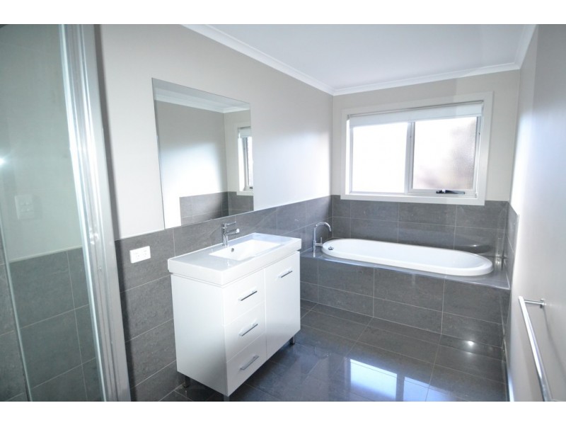 2/118A Freshwater Point Road, Legana TAS 7277