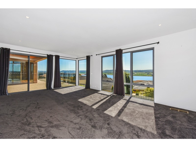 3 Carries Close, Riverside TAS 7250